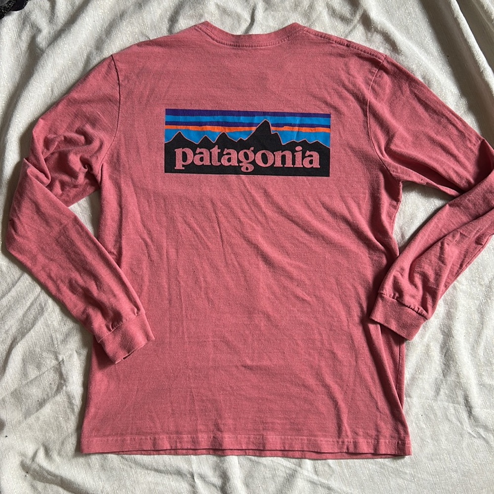 LIKE NEW Long sleeve pink Patagonia recycled tee
